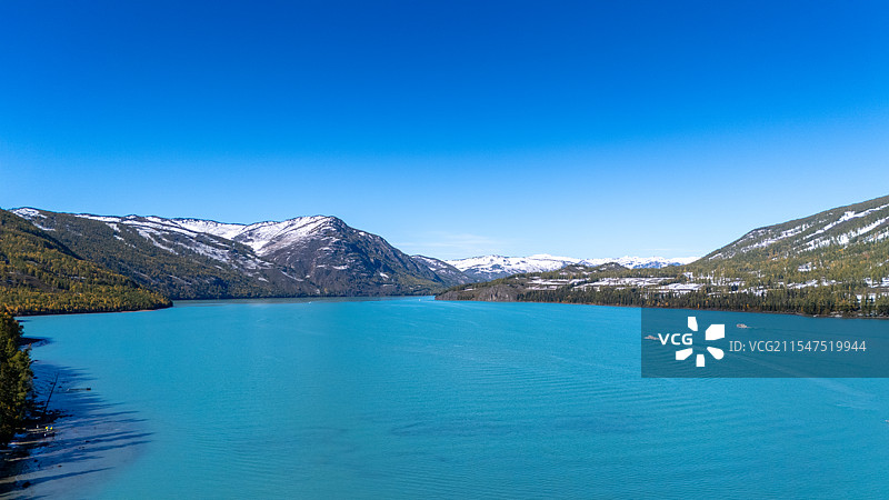 新疆喀纳斯湖图片素材