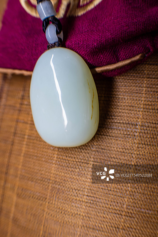 新疆和田玉、玉石、玉器、玉挂件、玉佛、弥勒佛图片素材