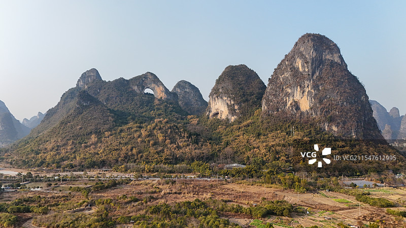 桂林阳朔月亮山图片素材