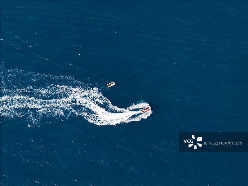 海上船只的高角度视图图片素材