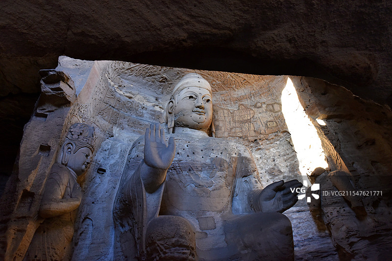 云冈石窟第3窟主佛阿弥陀佛图片素材