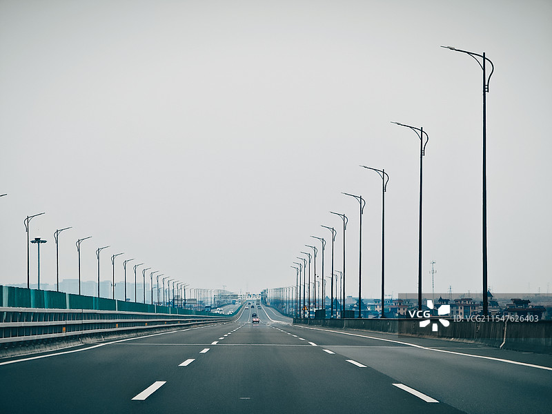 苏台高速公路上图片素材