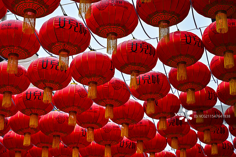 湖北恩施市土家女儿城千盏花灯过新年图片素材