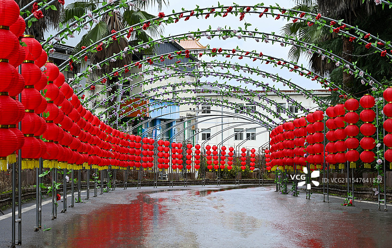 湖北恩施市土家女儿城千盏花灯过新年图片素材