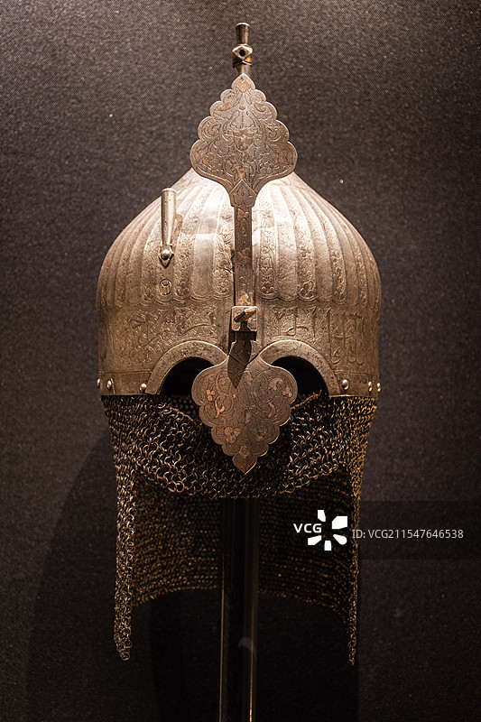 西方中世纪盔甲头盔图片素材