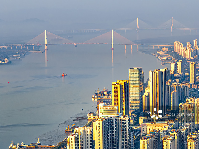 龙光世纪海岸 汕头礐石大桥 牛田洋特大桥 牛田洋快速通道 横跨榕江和汕头内海湾 汕头金平区老城区图片素材