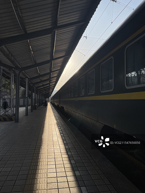 贵州省凯里市火车站站台图片素材