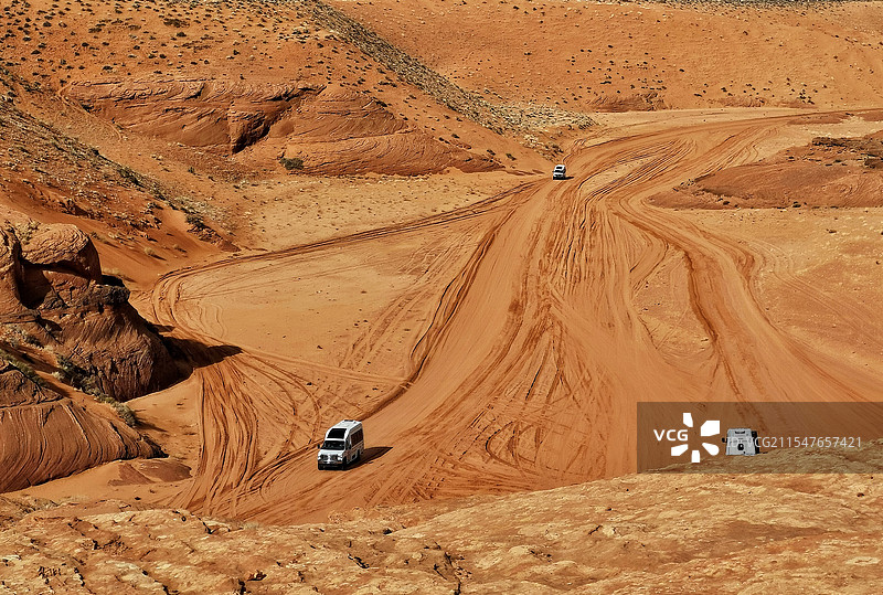 穿越无人区图片素材