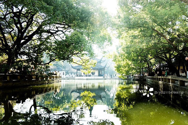 西园寺放生池图片素材