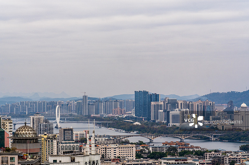 双桥同框图片素材