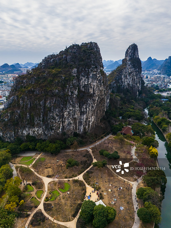 桂林春季航拍南溪山公园图片素材