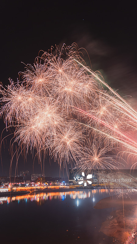 浙江义乌佛堂古镇除夕烟花图片素材