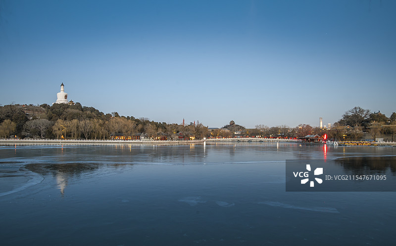 北海公园琼华岛图片素材