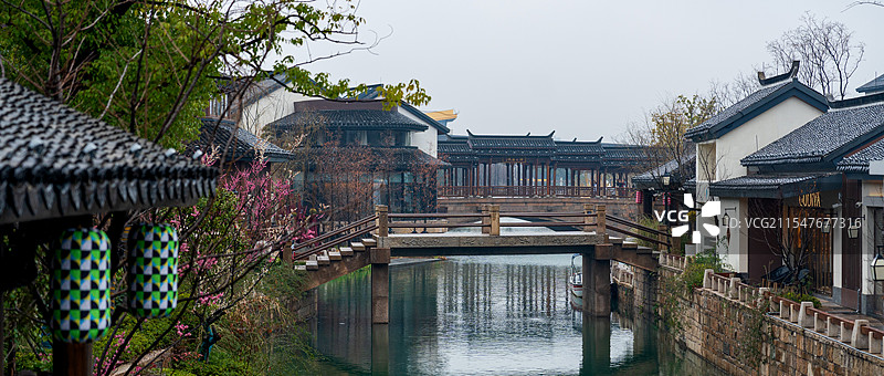 中国江南园林蟠龙古镇图片素材