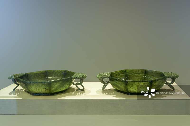 碧玉双耳环八棱番莲大洗，清，苏州博物馆藏图片素材