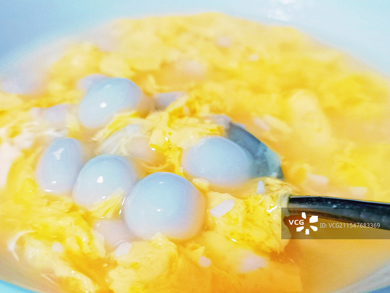 鸡蛋花酒酿圆子图片素材