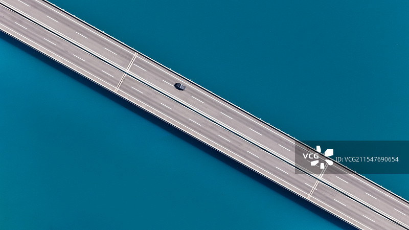 近水公路图片素材