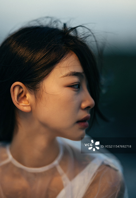 文艺情绪风格东方女性摄影图图片素材