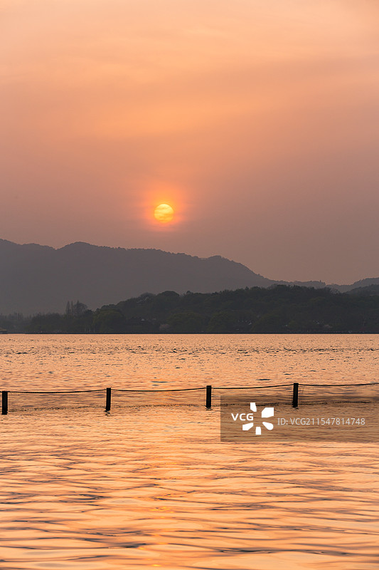 中国浙江省杭州市西湖湖滨风光图片素材