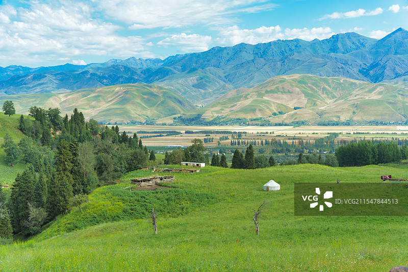 那拉提草原风光图片素材