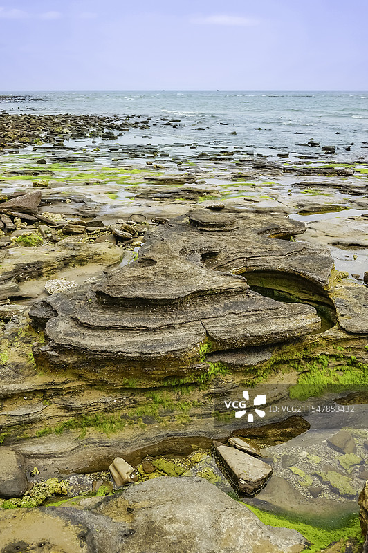 广西涠洲岛怪石海滩图片素材