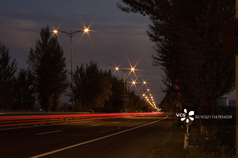 蓝调灯轨图片素材