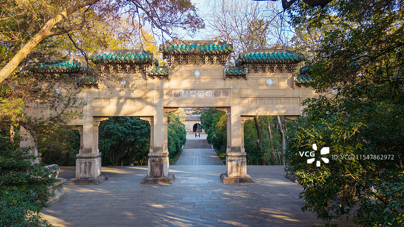 国民革命军阵亡将士公墓牌坊，摄于南京钟山风景名胜区灵谷寺景区图片素材