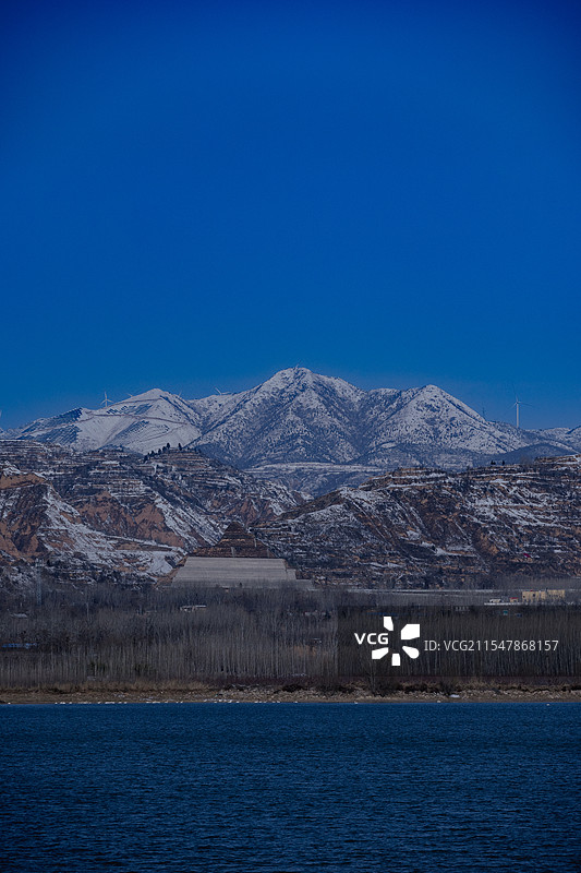 山西平陆中条山图片素材