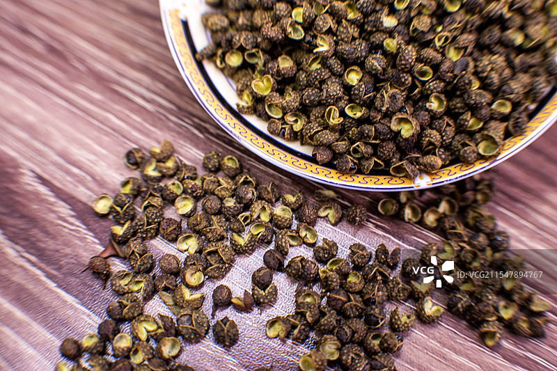 花椒、青花椒、花椒粉、花椒面、整盘花椒图片素材