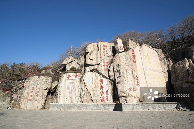 泰安泰山山顶风景图片素材