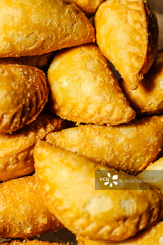 过年的传统小吃：油角图片素材