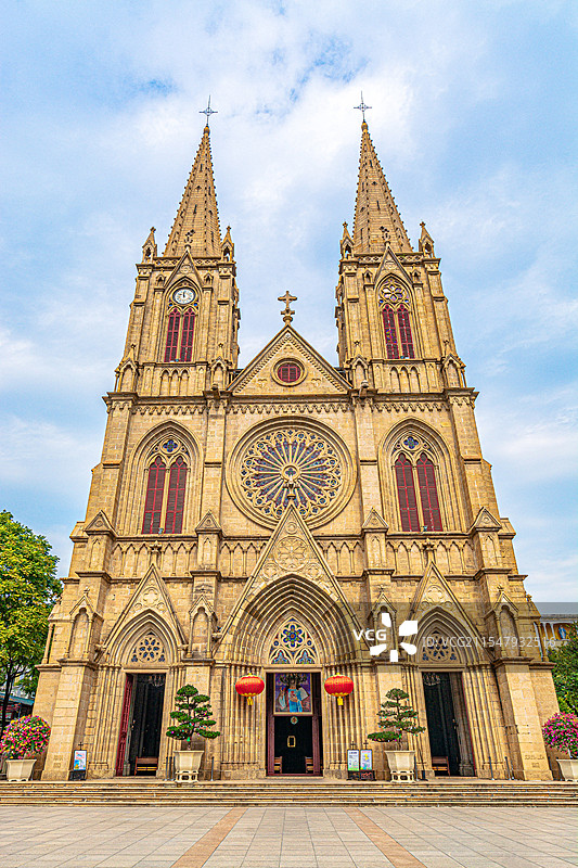 圣心大教堂，于1861年开始建立。图片素材