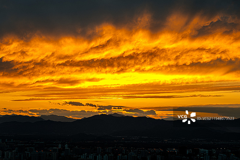 金霞满天图片素材