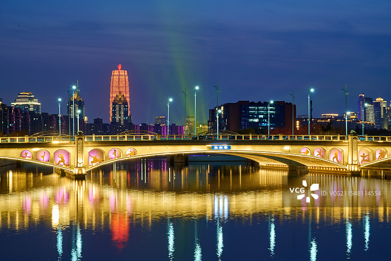 郑州郑东新区夜景图片素材