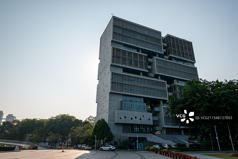 深圳大学城：清华大学深圳研究生院校门-清华大楼图片素材