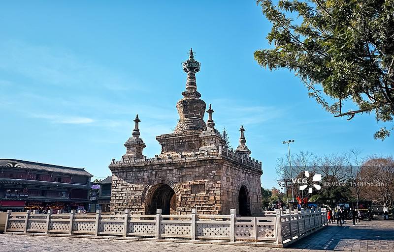 昆明官渡古镇千年古塔-妙湛寺金刚塔图片素材