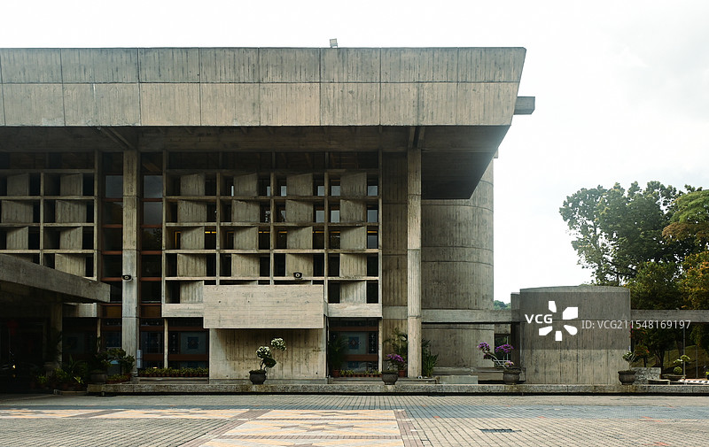 吉隆坡马来亚大学粗野主义建筑 Dewan Tunku Canselor图片素材