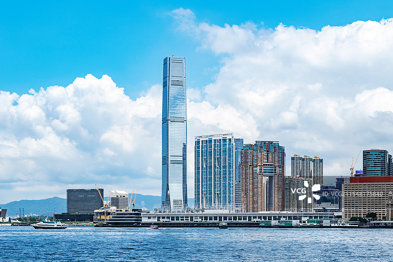 香港ICC环球贸易广场现代化海滨高楼图片素材