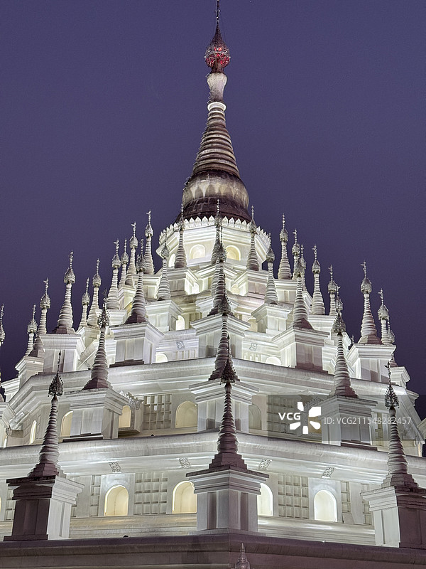 芒市银塔图片素材