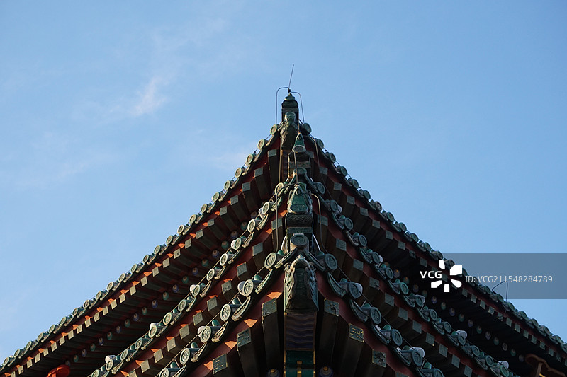 屋檐流线型的美图片素材