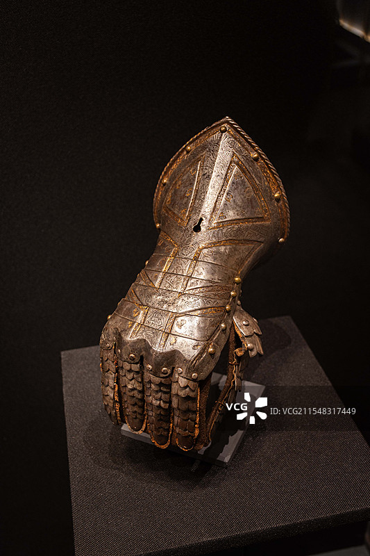 盔甲右手套图片素材