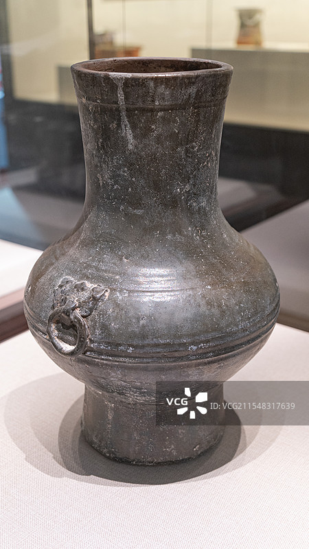 绿釉辅首衔环弦纹壶-淮北市博物馆图片素材