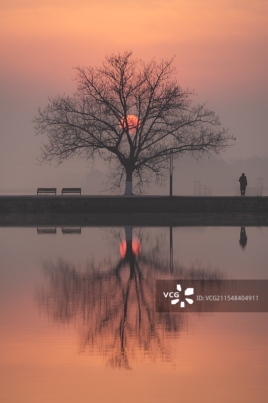 武汉东湖日出图片素材