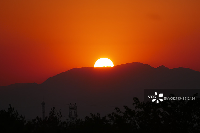 落山的夕阳图片素材