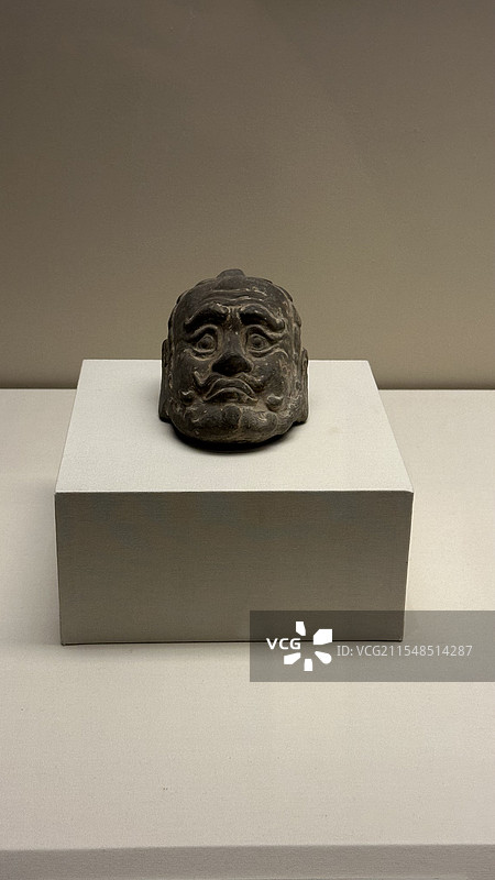 北朝年间西域人陶头像河北出土图片素材