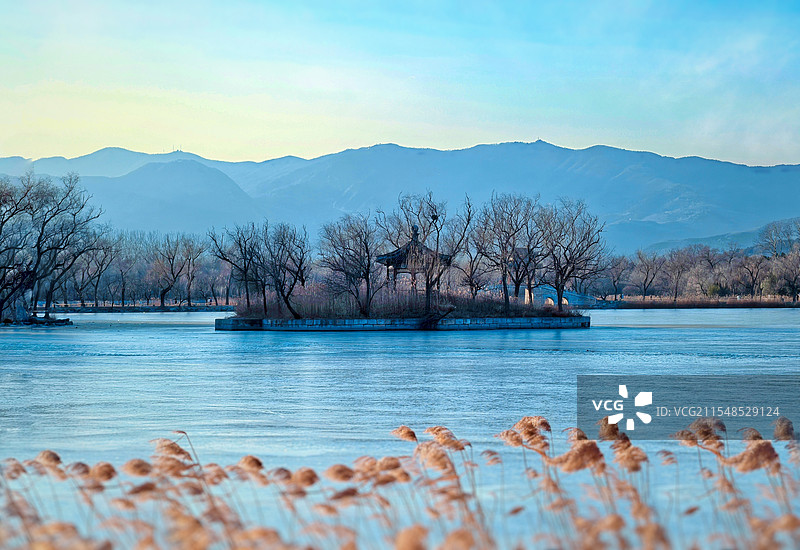 颐和园.昆明湖上图片素材