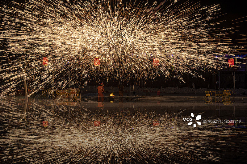 鹿世界打铁花图片素材