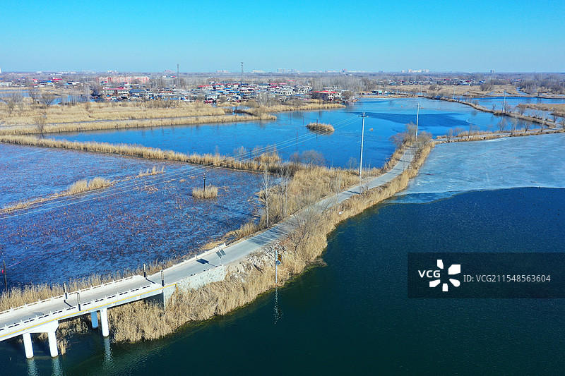 春风送暖万物苏，欢笑声中岁又除春花桃符争焕彩，雄安美景换新图下张庄图片素材
