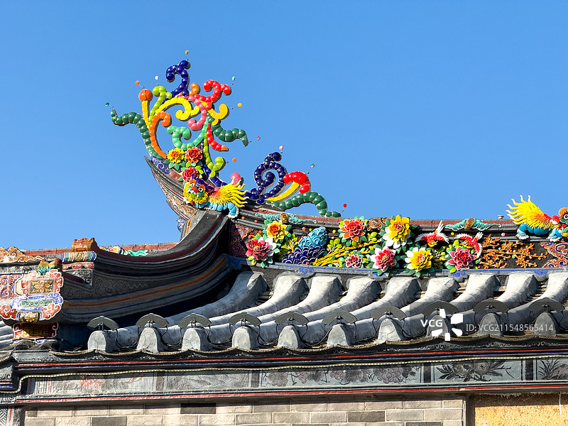 汕民居屋顶彩绘嵌瓷图片素材