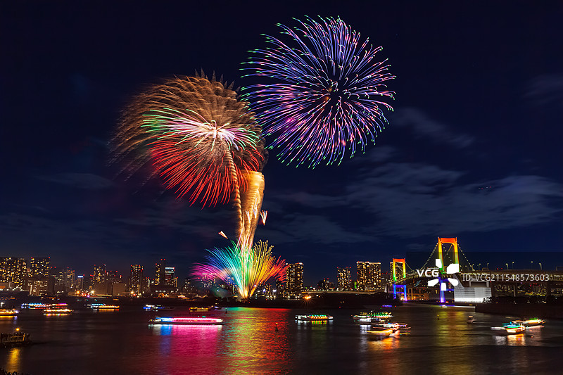东京台场彩虹烟花图片素材